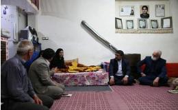 دیدار با خانواده شهید مدافع امنیت در اردبیل