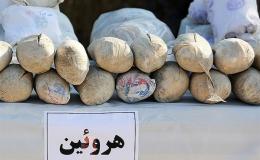 کشف ۱۴۲ کیلوگرم شیشه و هروئین از یک دستگاه خودروی عبوری در بردسیر استان کرمان