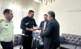 عیادت &nbsp;از مامور پلیسی که در درگیری با قاچاقچیان مواد مخدر مجروح شد