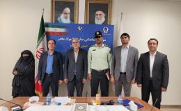 تقدیر از خانواده شهید و جانباز سرافراز مبارزه با موادمخدر در کرمانشاه
