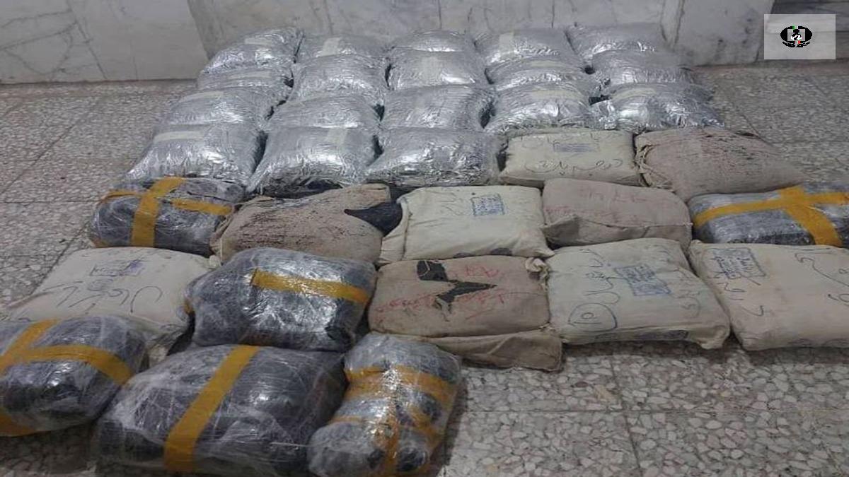 خودروی سواری با بیش از ۱۶۳ کیلوگرم تریاک متوقف شد