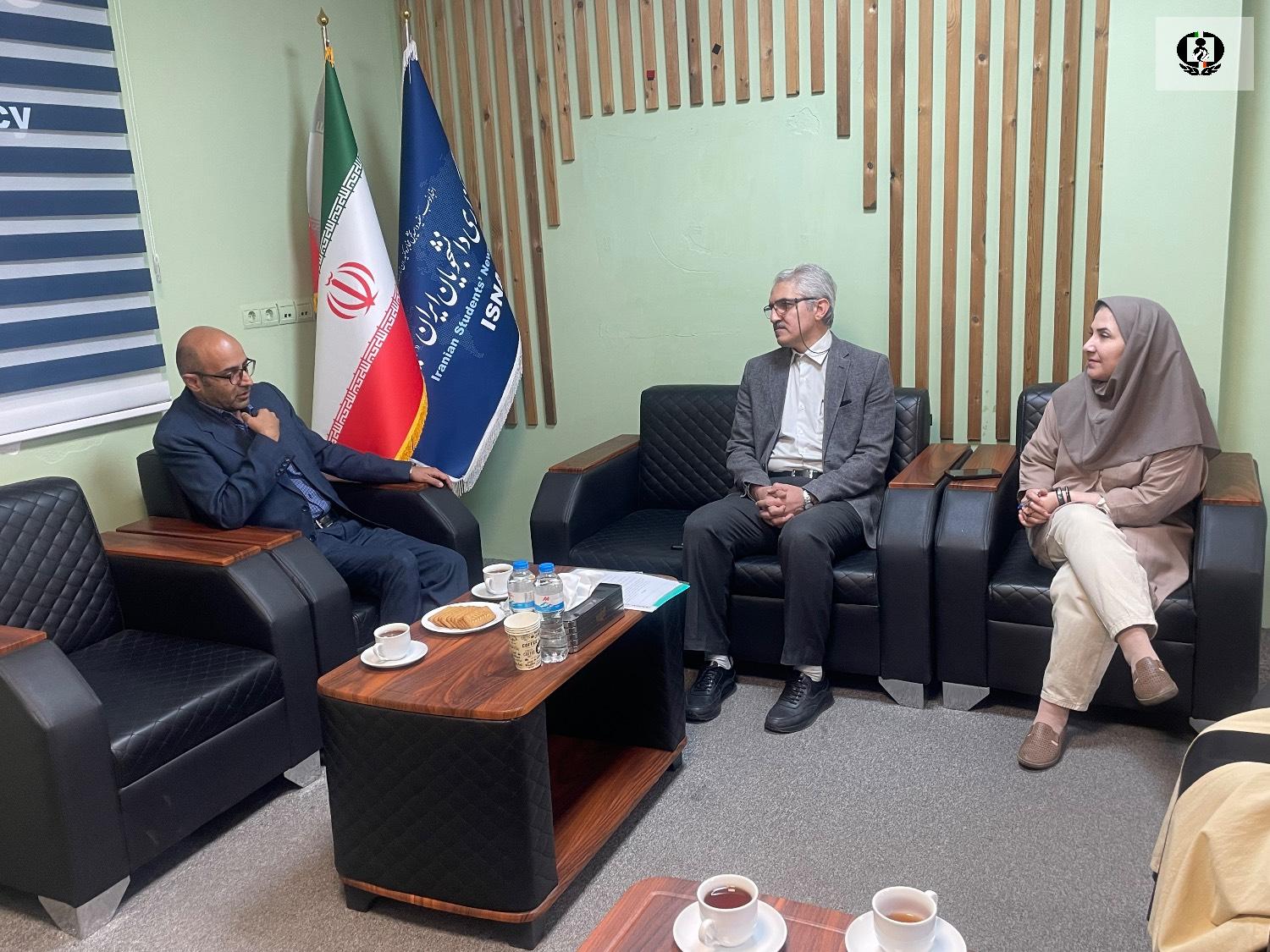 حضور مدیرکل حقوقی و امورمجلس ستاد مبارزه با موادمخدر در خبرگزاری ایسنا