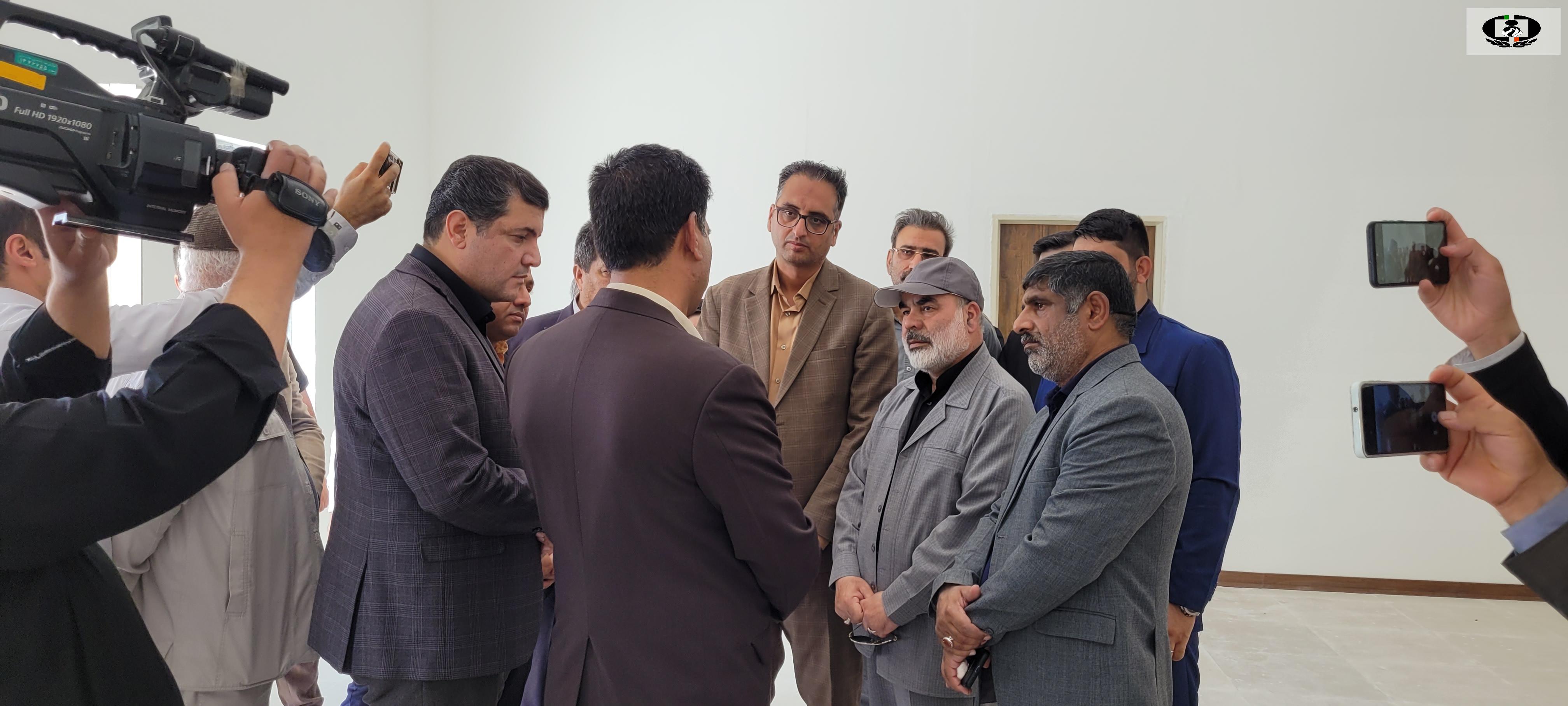 بازدید استاندار سیستان و بلوچستان از پروژه احداث گرمخانه زابل