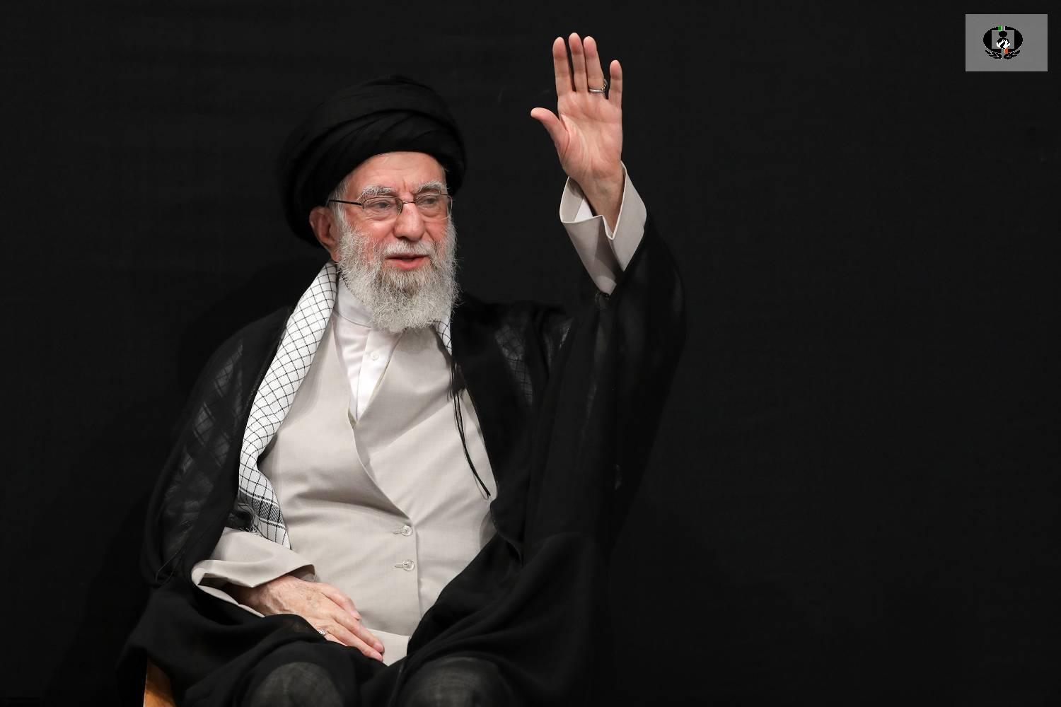 با حضوری حماسی رهبر شهید انقلاب را بدرقه خواهیم کرد