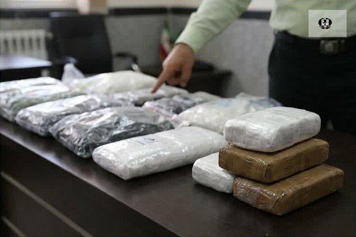 کشف ۱۶۲ کیلوگرم تریاک زیر بار یونجه