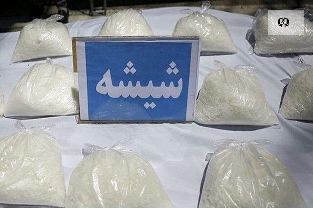 کشف ۲۲۳ کیلو شیشه در زاهدان